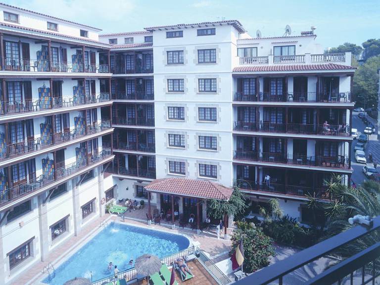 Hotel La Carolina