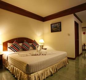 Jiraporn Hill Resort в Пхукете