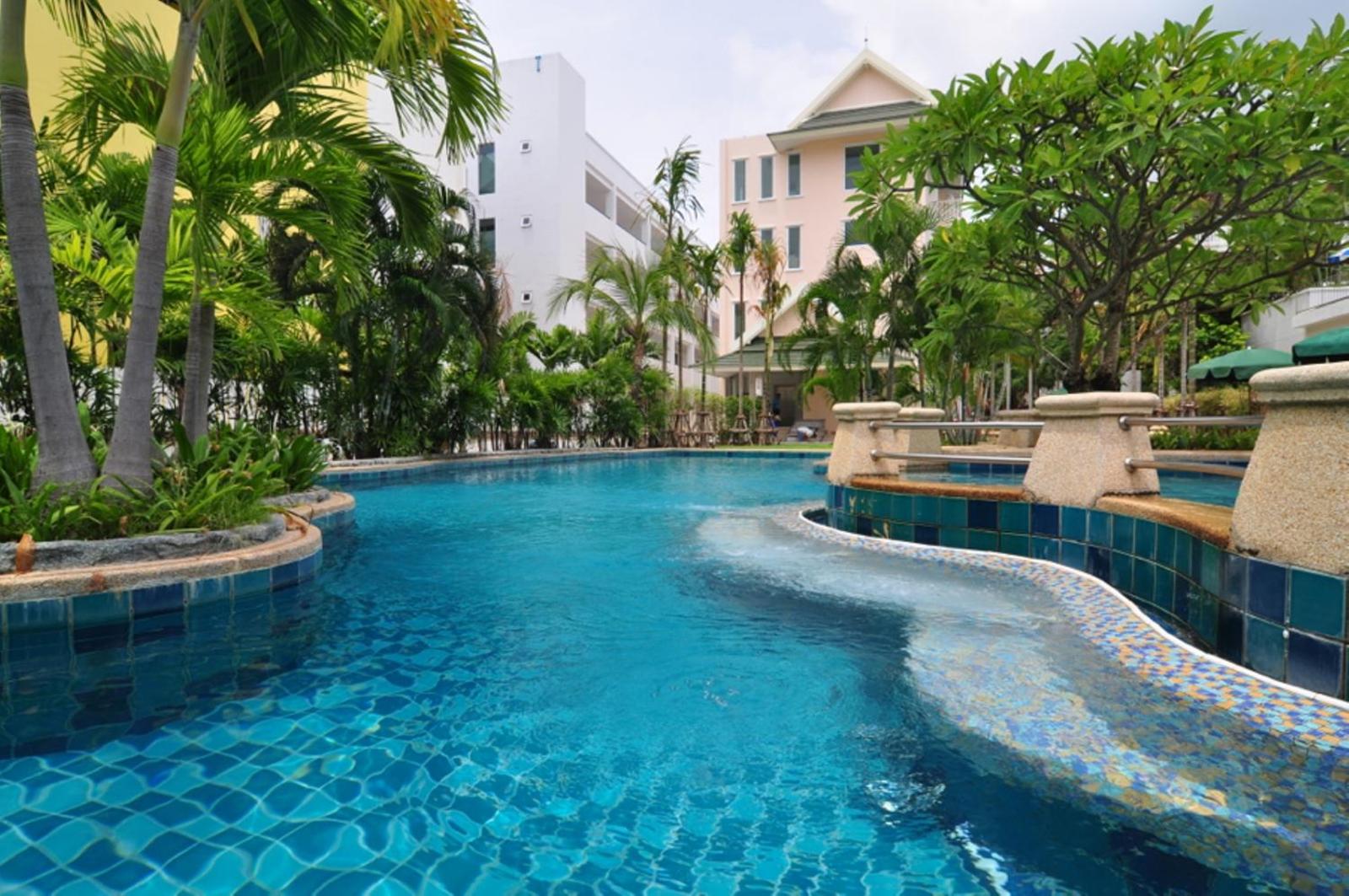 Baan Karonburi Resort