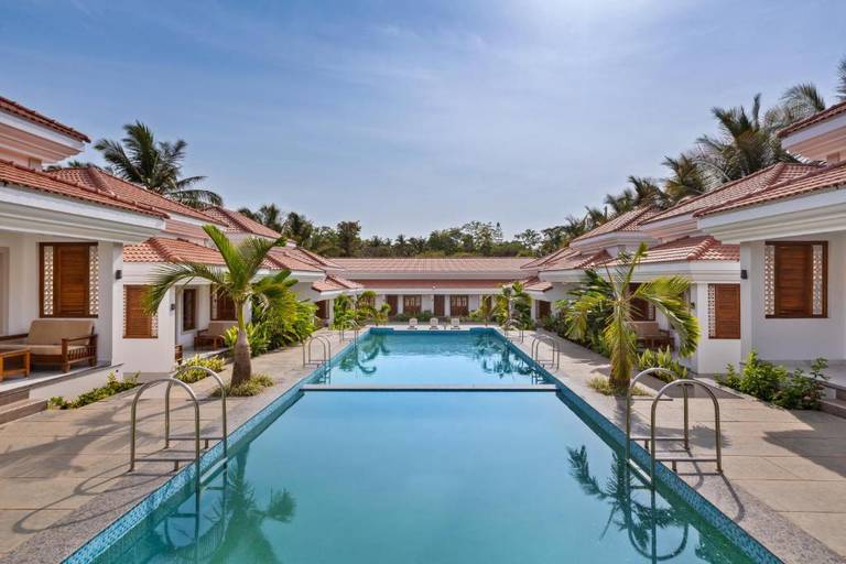 Leoney Resort