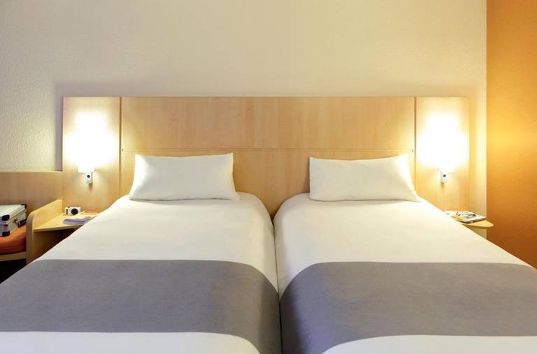 Ibis Budapest Heroes Square