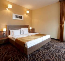 Hotel Millennium в Пече