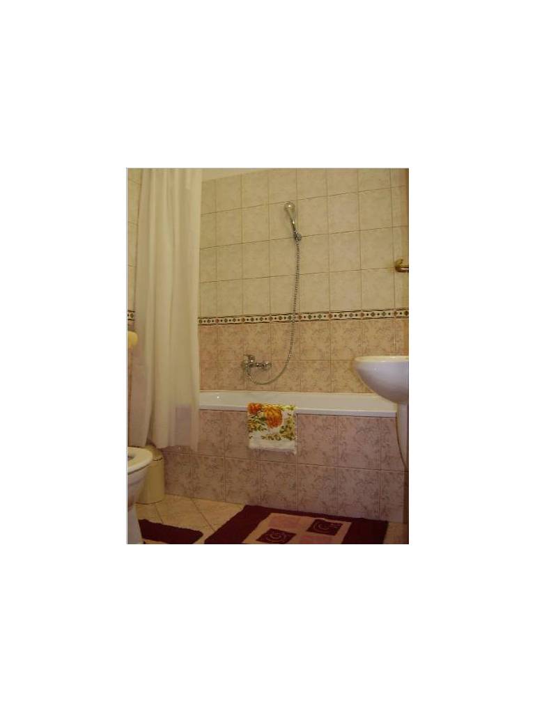 Hold Apartmanok