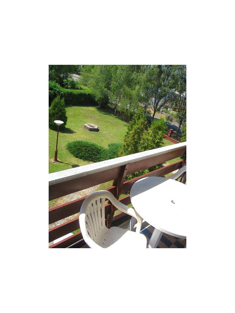 Hullam Hostel