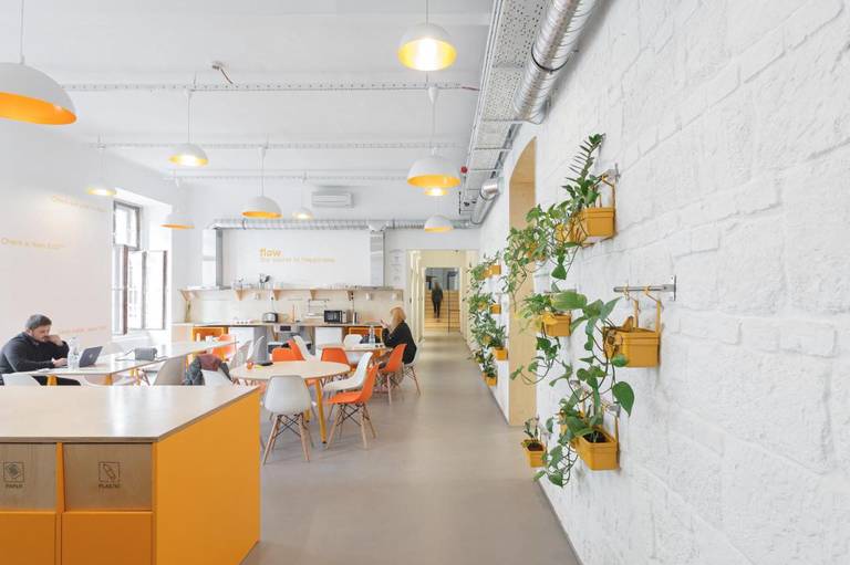 Flow Hostel