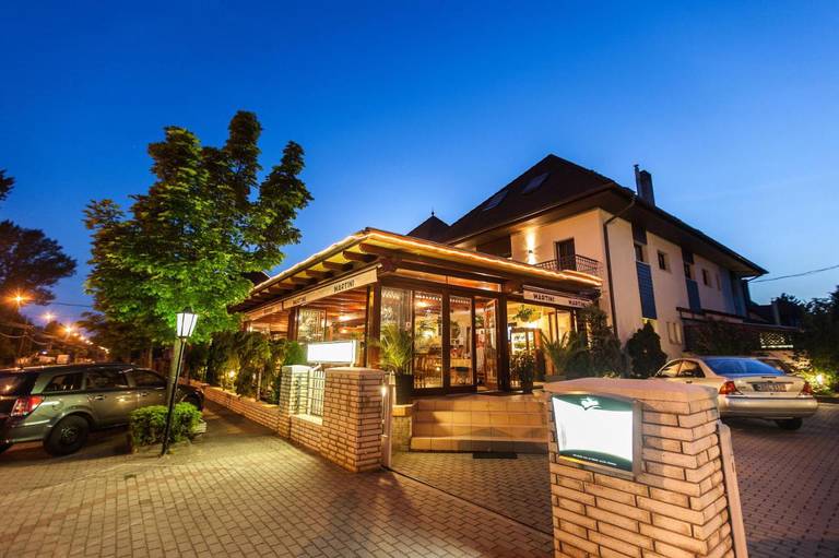 Hotel Diana