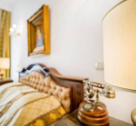 Hotel Carpati Imparatul Romanilor в Бухаресте