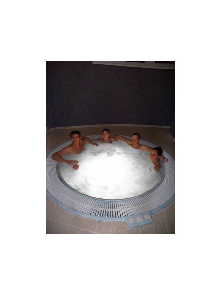 Flamingo Hotel & Wellness Center