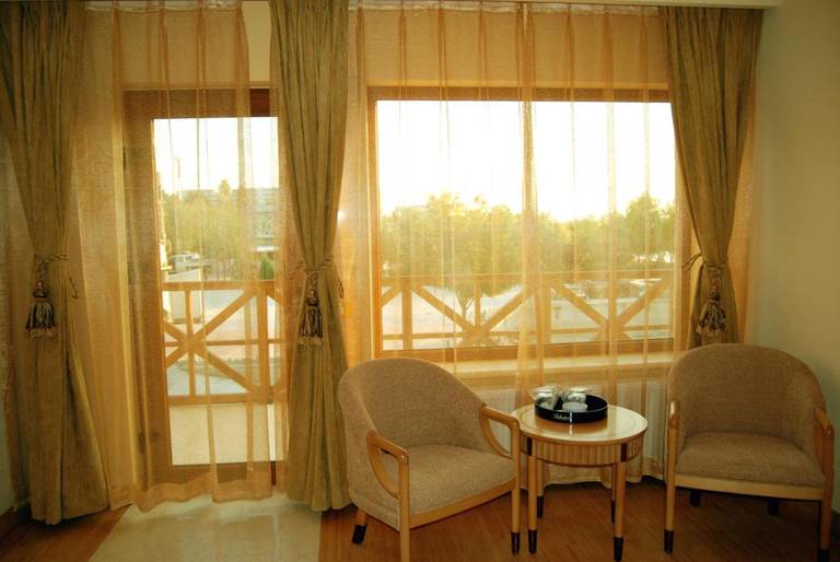 Hotel La Scoica Land 