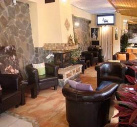 9 Suites ApartHotel в Брашове