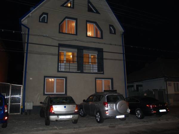 Pension Monik 3* Румыния, Брашов