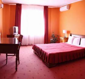 Hotel Athos  в Клуж-Напоке