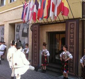 Hotel Gott  в Брашове