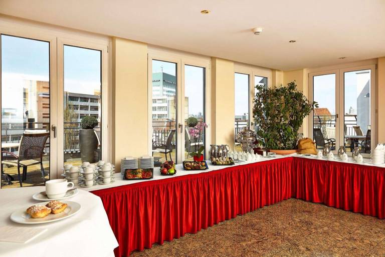 Ramada Plaza Berlin City Centre Hotel & Suites