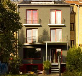 Das kleine Schwarze - Bed & Breakfast  в Гамбурге