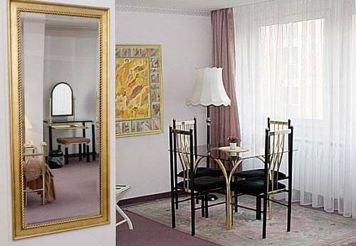 Hotel Kubrat am Checkpoint Charlie 