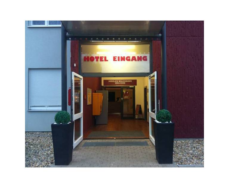 McDreams Hotel Regensburg Ost 