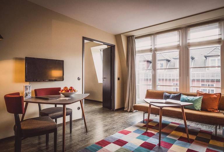 Henri Hotel Hamburg Downtown