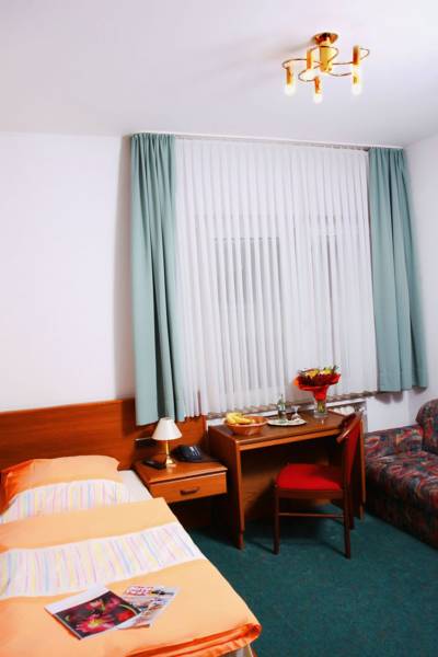 Hotel Engelbertz 2*