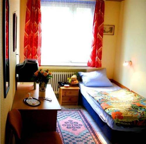 Lamti Hotel  2* Германия, Кельн