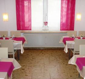 Hotel Roth  в Людвигсбурге