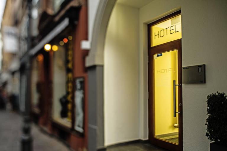 aran Hotel 