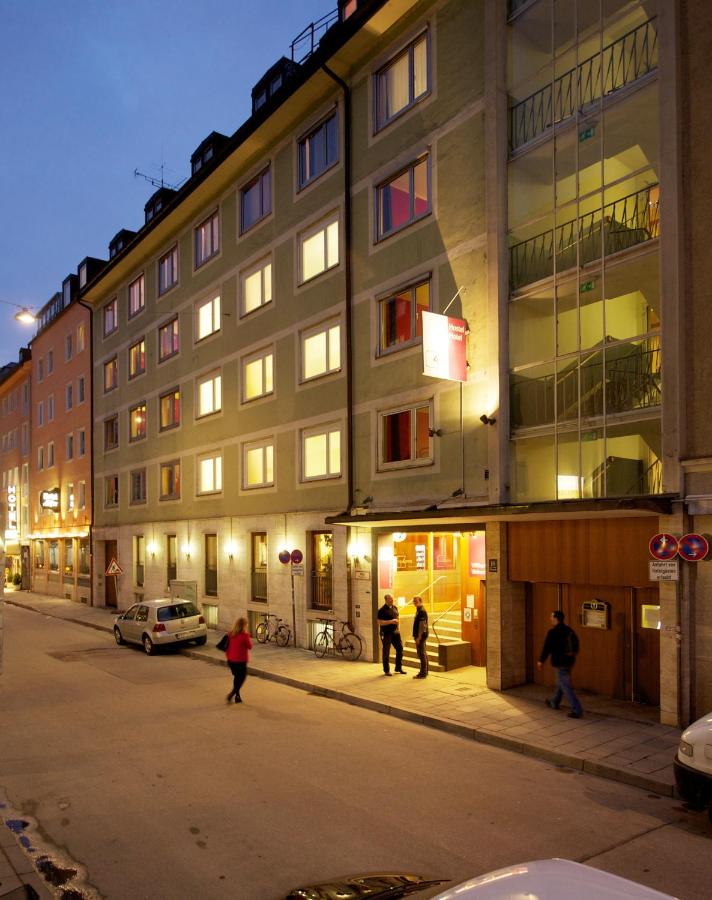 4You Hostel Hotel Munich 2*