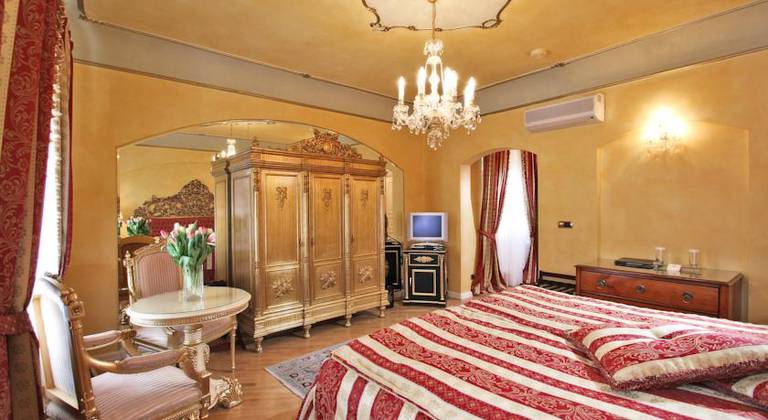 Alchymist Nosticova Palace