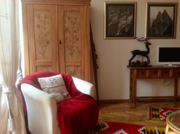 Apartament Malowana Skrzynia 