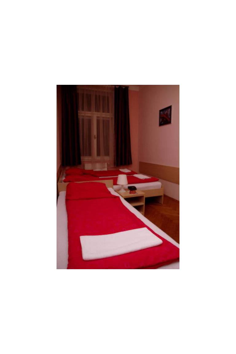 Euro-Room Rooms & Apartments 