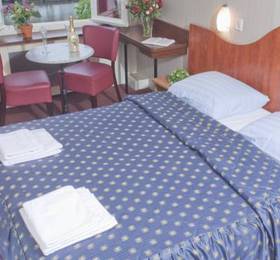 Hotel Monopole & Apartments  в Амстердаме