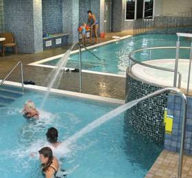 Spa Estonia White Building  в Пярну