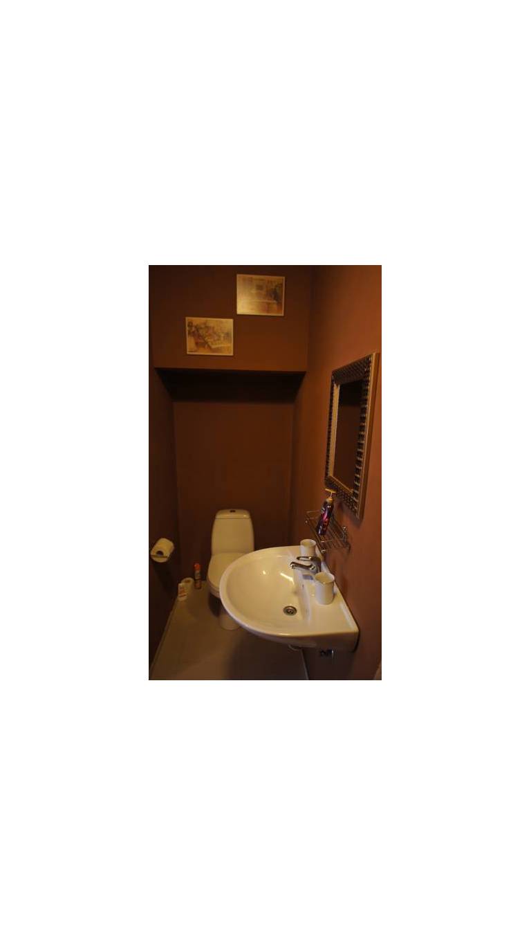 Sauna Street Apartment 13 