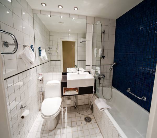 Hotel Seurahuone Helsinki  4*