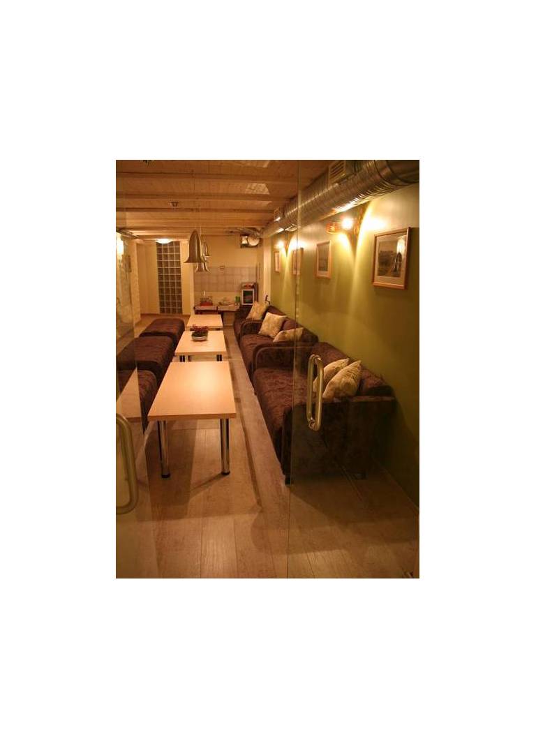 Vanalinna Bowling Hostel 