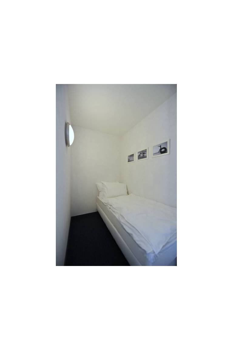 Avenue Beach Hotel