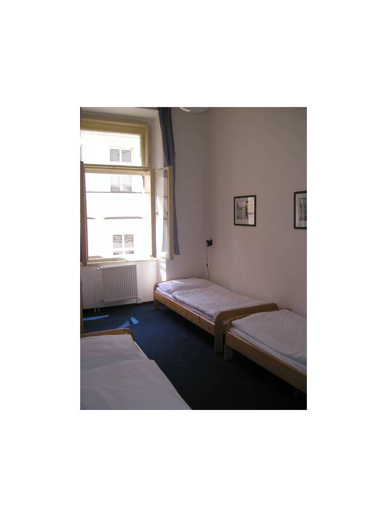 Travellers Hostel 
