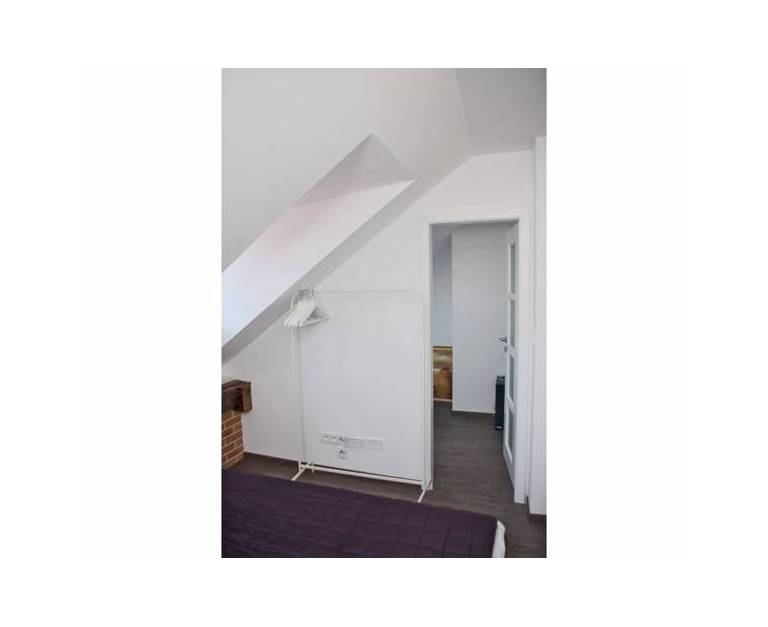 Agnes Apartments 