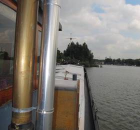 Houseboat Wobbly  в Амстердаме