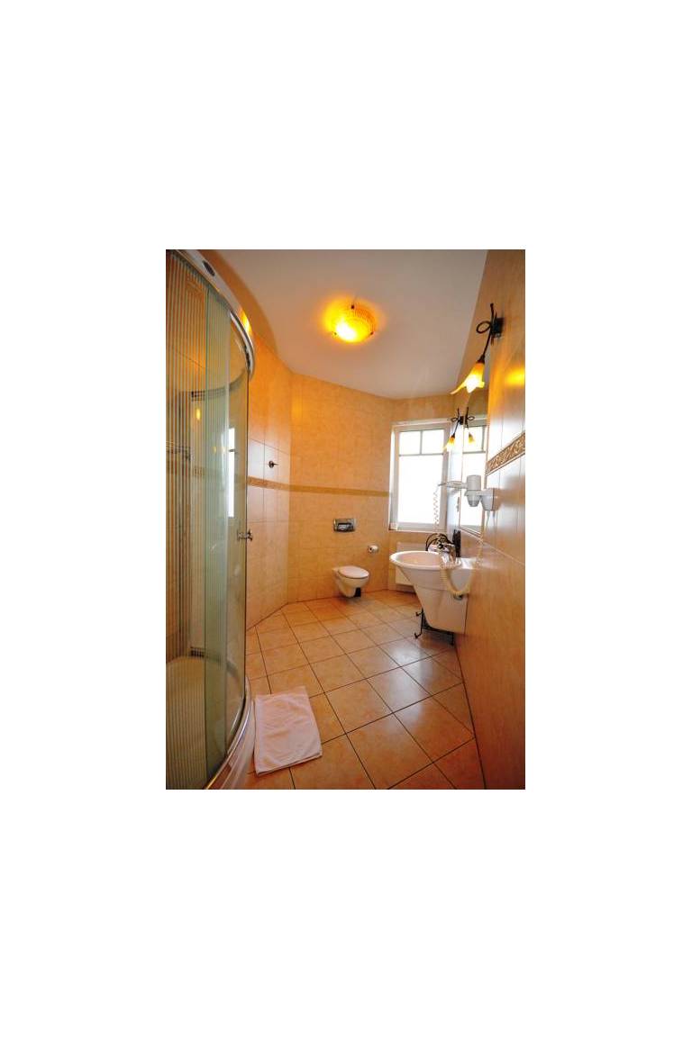 La Petite Hotel 