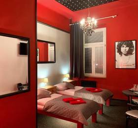 Hotel Cadillac  в Писеке
