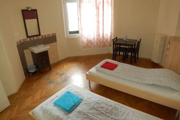 Globart Hostel