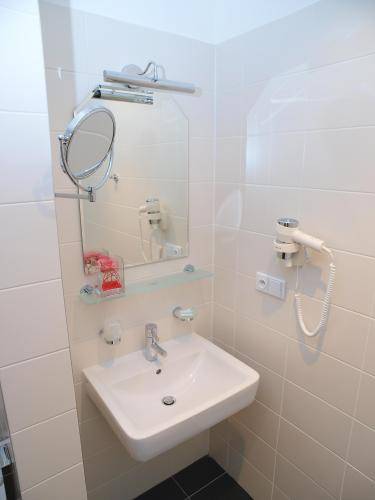 City Apartment  4* Чехия, Прага