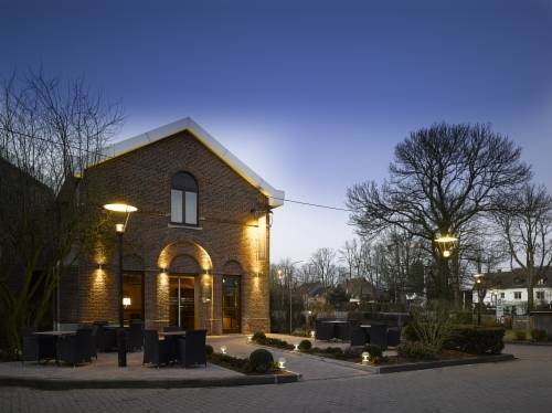 Martin's Lodge  3* Бельгия, Ватерлоо
