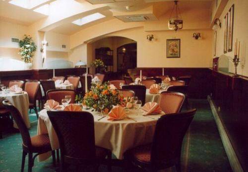 Secesja Hotel 3*