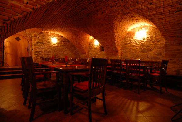 Hotel Arigone  3*