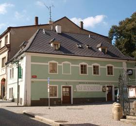 Hotel U Zvonu  в Кутна Гора