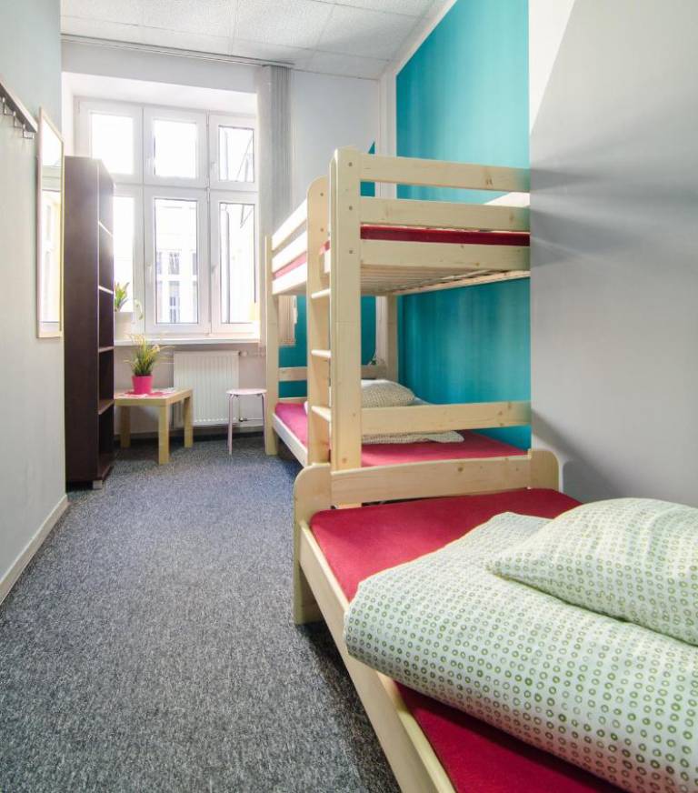Absynt Hostel 
