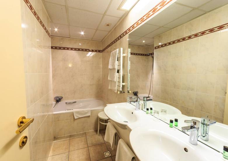 Hotel Pacific  3* Бельгия, Остенде
