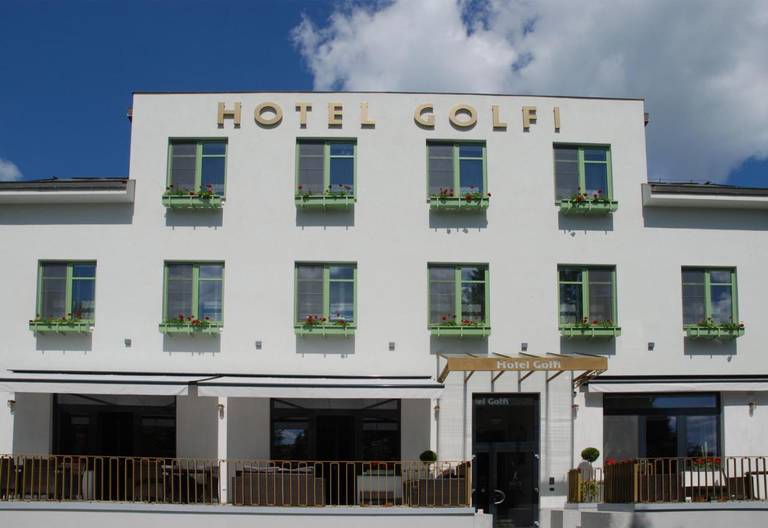 Hotel Golfi 
